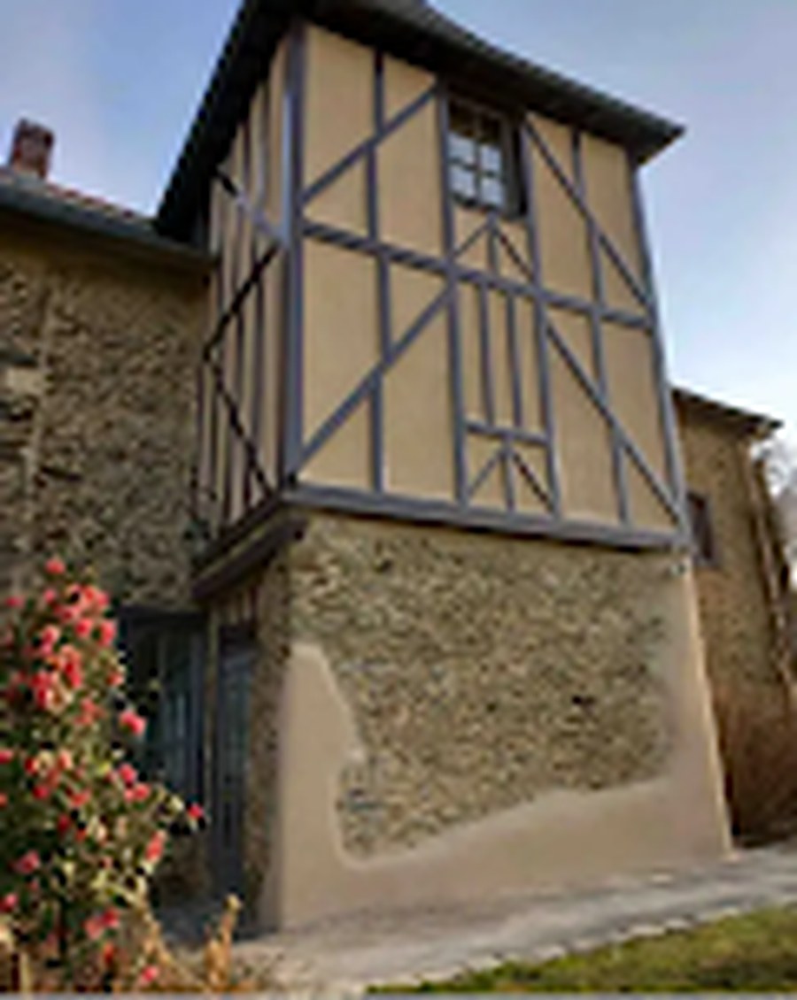 Façade à pans de bois rénovée